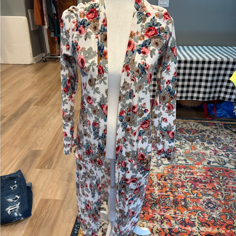 Piphany White and Red Floral Cardigan Sweater